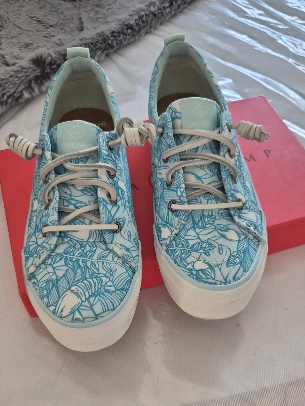 Sperry Women's Light Blue Floral Lace-Up Sneakers